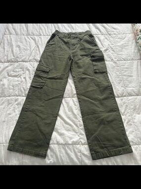 Aritzia TNA Olive Green‎ Cargo Pants